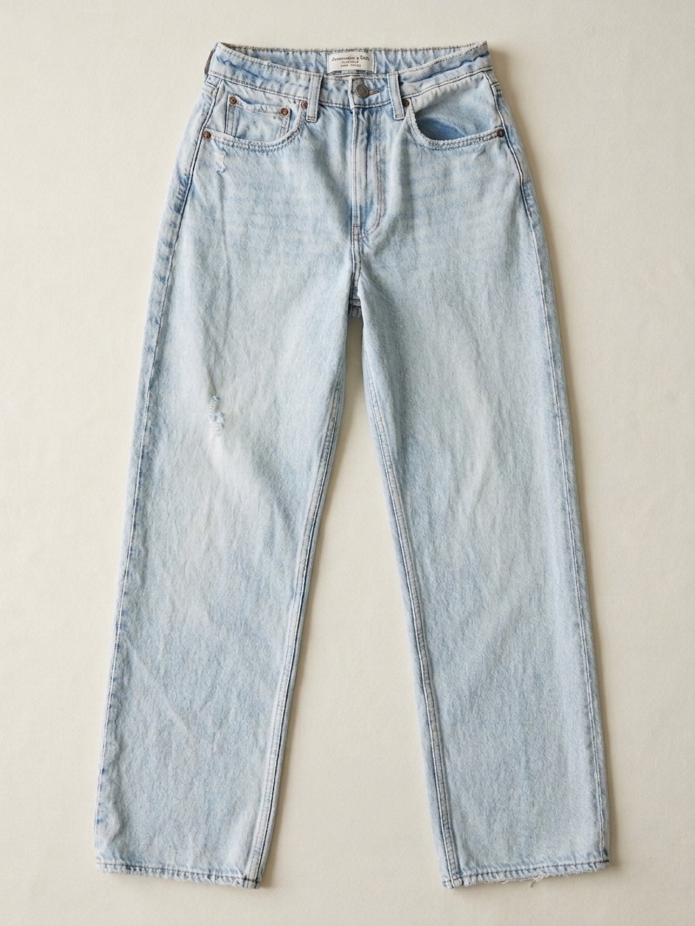 Abercrombie & Fitch Curve Love The Loose High Rise Jeans Light Wash Size 26